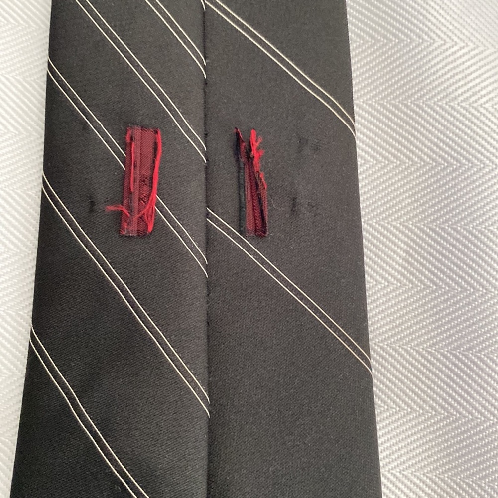 Bundle bundle Three designer ties - Picture 9 of 9